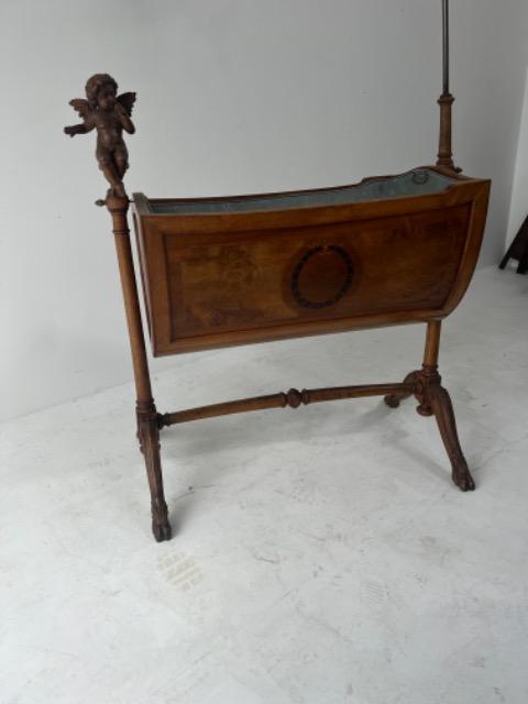 WOODEN CRADLE 