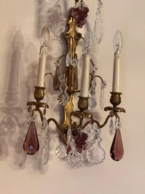 Glasschandelier with pair of sconces 